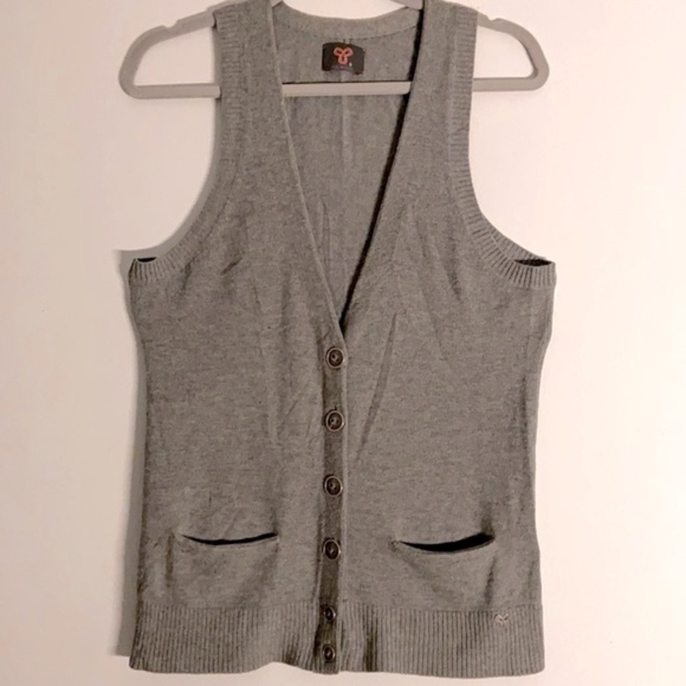 NEW Aritzia/Talula V Neck Grey Vest, Small
